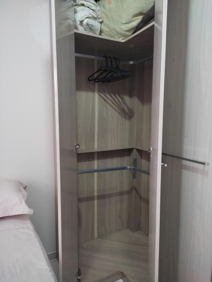 Um Quarto Em Casa Agradavel Pereque Eksteriør billede