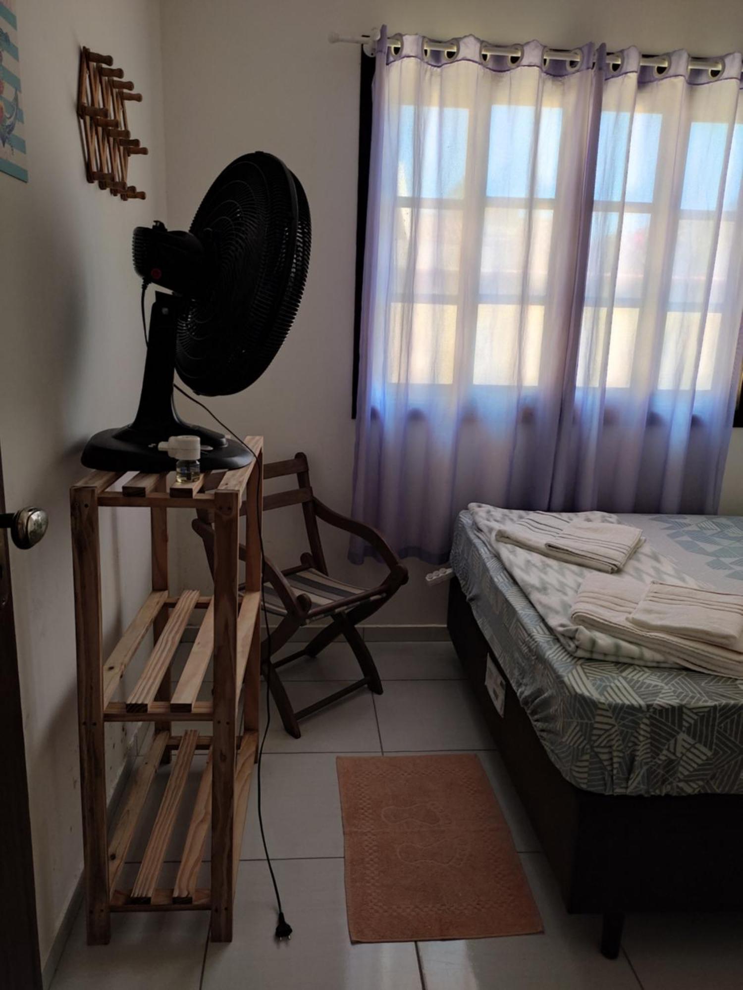 Um Quarto Em Casa Agradavel Pereque Eksteriør billede